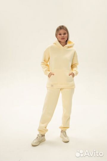 Спортивный костюм женский утеплённый