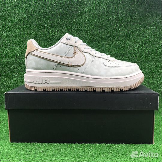 Nike Air Force 1 Luxe Low / Кроссовки мужские