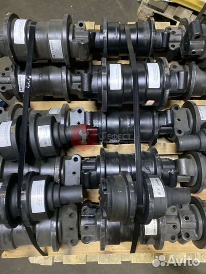 Каток опорный JCB JS240NLC