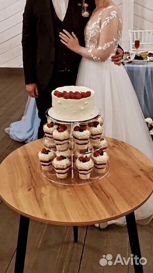 Подставка в аренду, этажерка