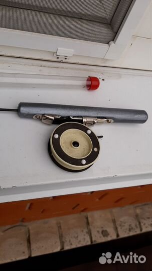 Зимняя удочка для блеснения