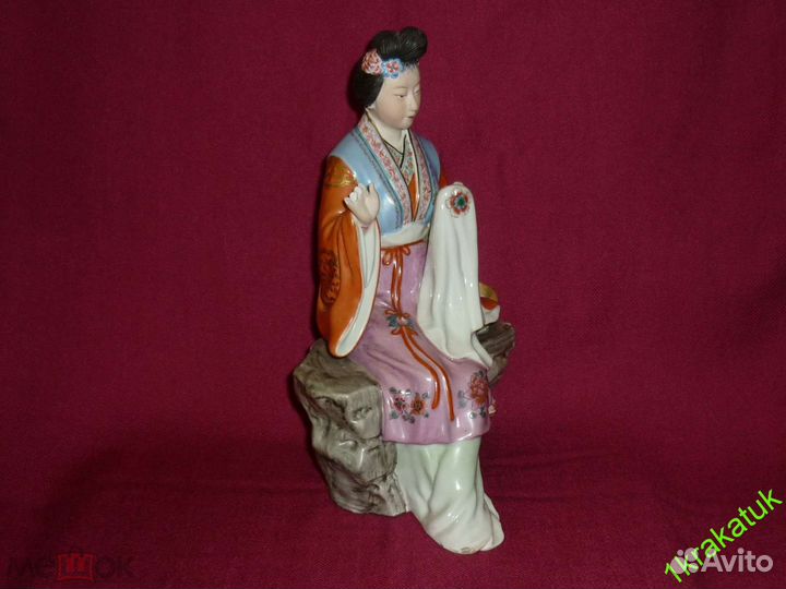 Вышивающая китаянка Старый китай Цзиндэчжэнь