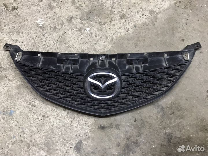 Решетка радиатора Mazda 3 bk