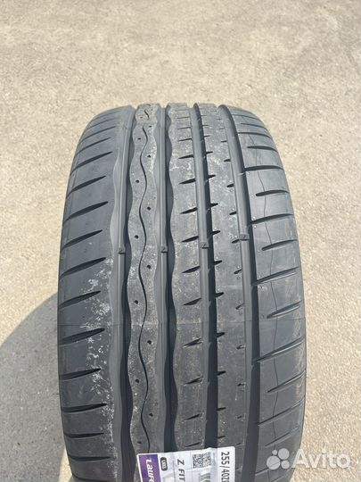 Laufenn Z Fit EQ 255/40 R19 100Y