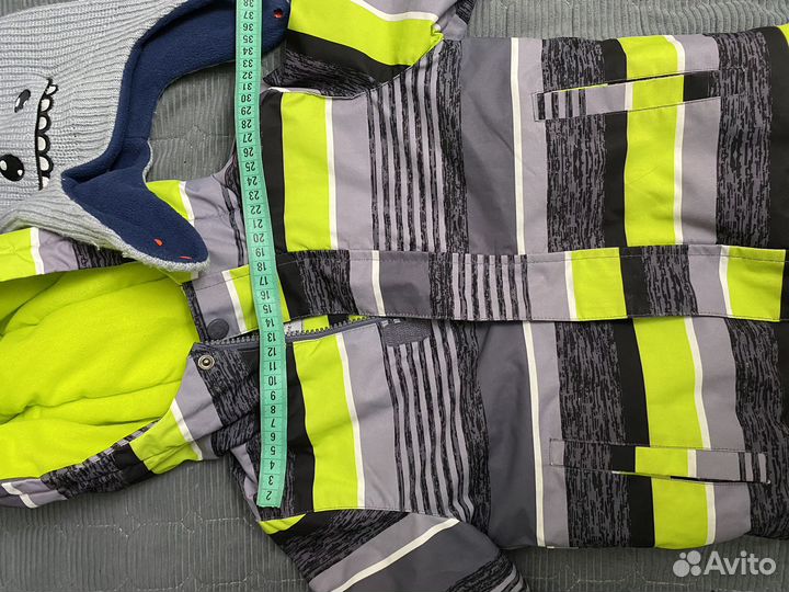 Зимняя яркая куртка на мальчика 104