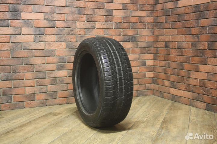 Toyo Observe Garit GIZ 225/55 R17