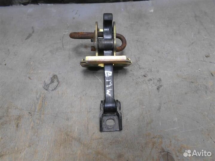 Ограничитель двери от BMW 3-серия E46 1998-2005