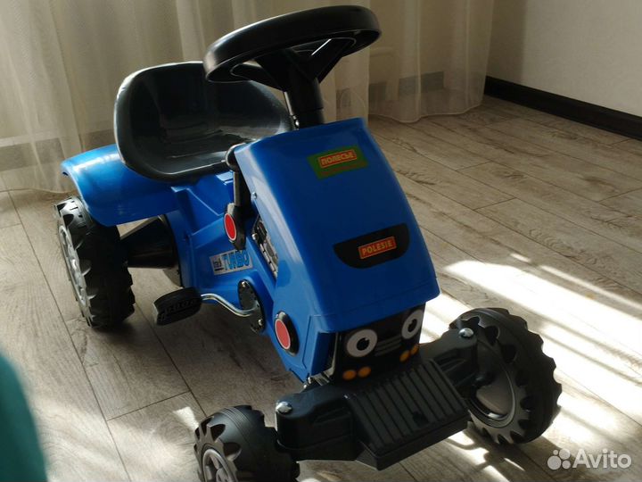 Детские игрушки трактор