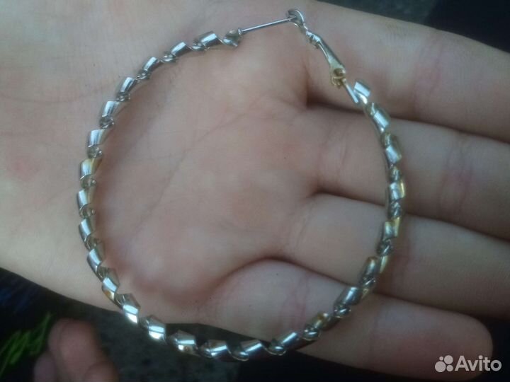 Серебряная серьга