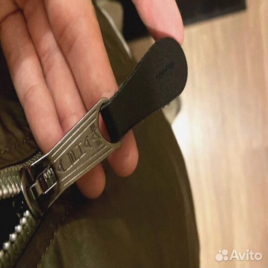 Бомбер alpha industries 2023