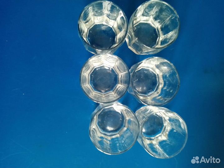 Рюмки из стекла, маленькие, аккуратные