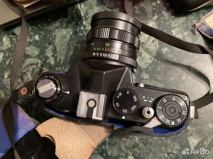 Фотоаппарат пленочный Zenit