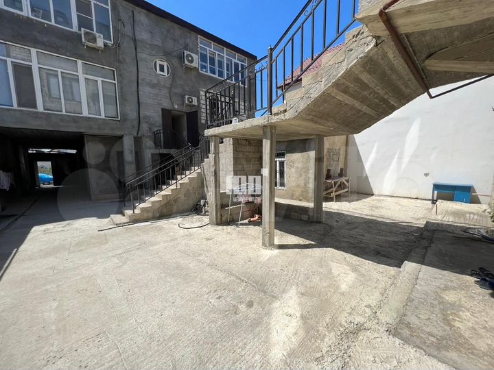 2-к. квартира, 75 м², 1/4 эт.