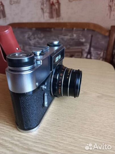 Пленочный фотоаппарат-фэд-5-в