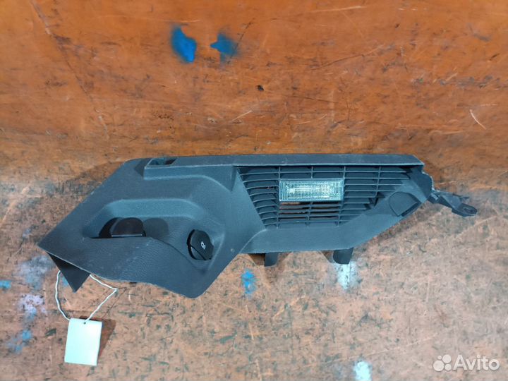 Прикуриватель Volkswagen Golf variant 1K