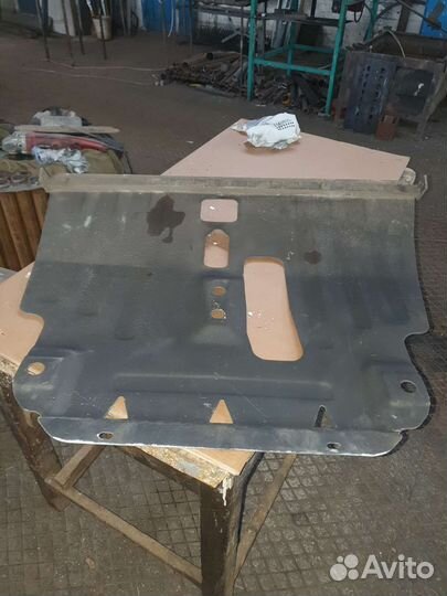 Защита картера двигателя на Toyota Avensis