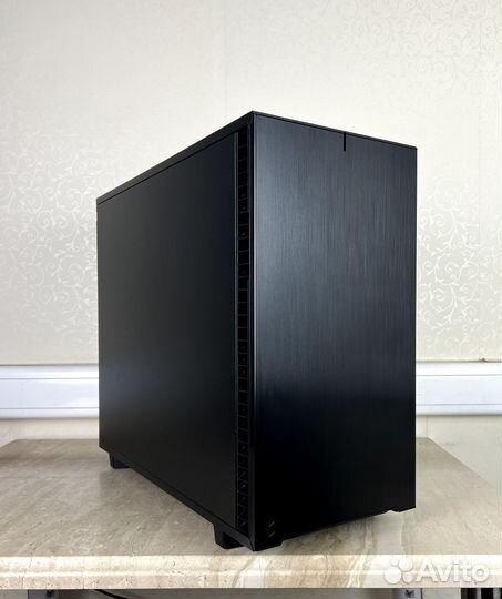 Корпус Fractal Design Define 7 (Mid-Tower)