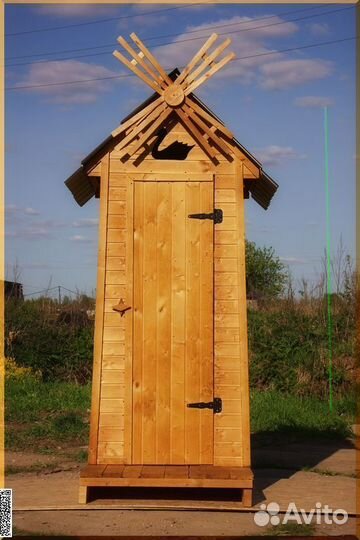 Уличный туалет деревянный HME560