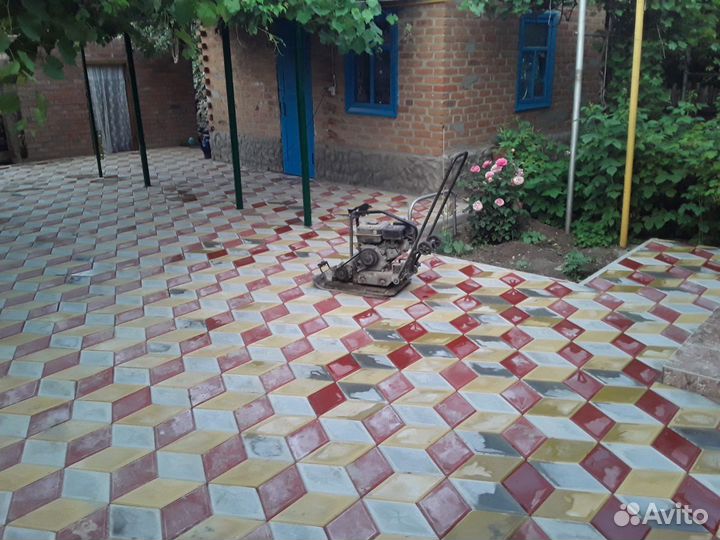 Укладка тротуарной плитки