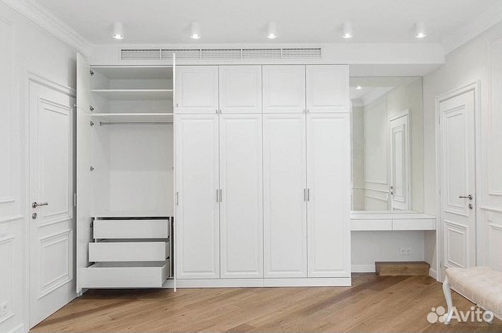 Шкаф распашной на заказ от фабрики