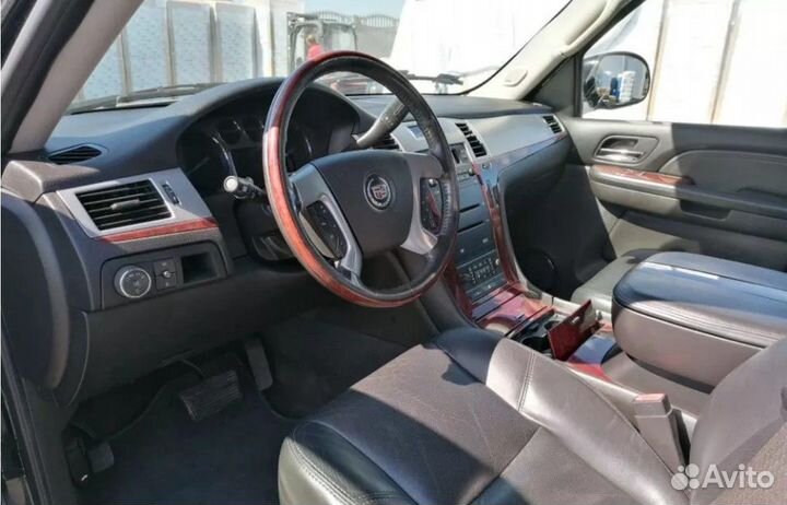 Cadillac Escalade III 6.2 ат 2007 г