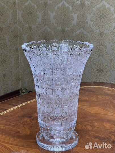 Для цветов хрустальная 30 см