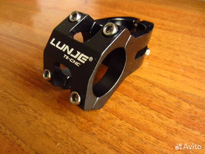 Вынос руля, длина 45мм и мягкая накладка на седло