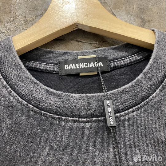 Футболка Balenciaga