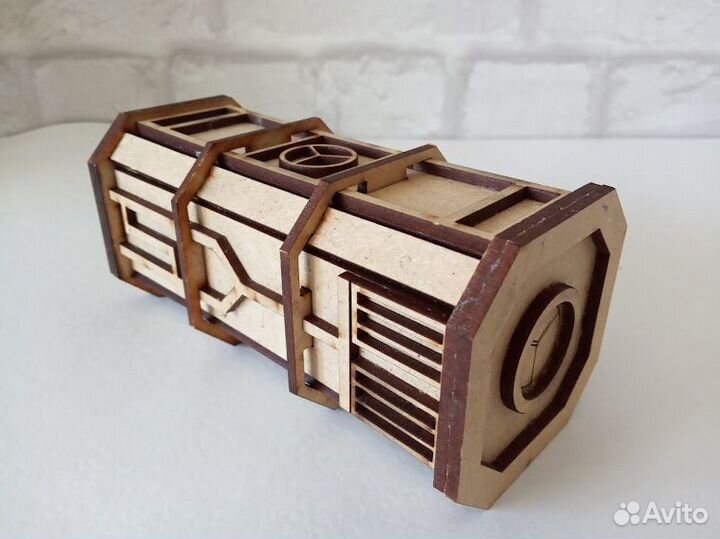 Контейнер с кодом Warhammer 40000