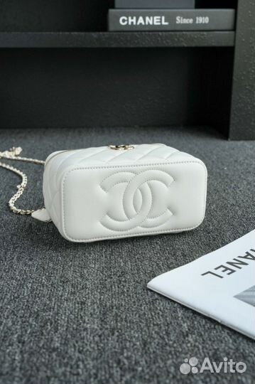 Сумка chanel vanity 16 белая