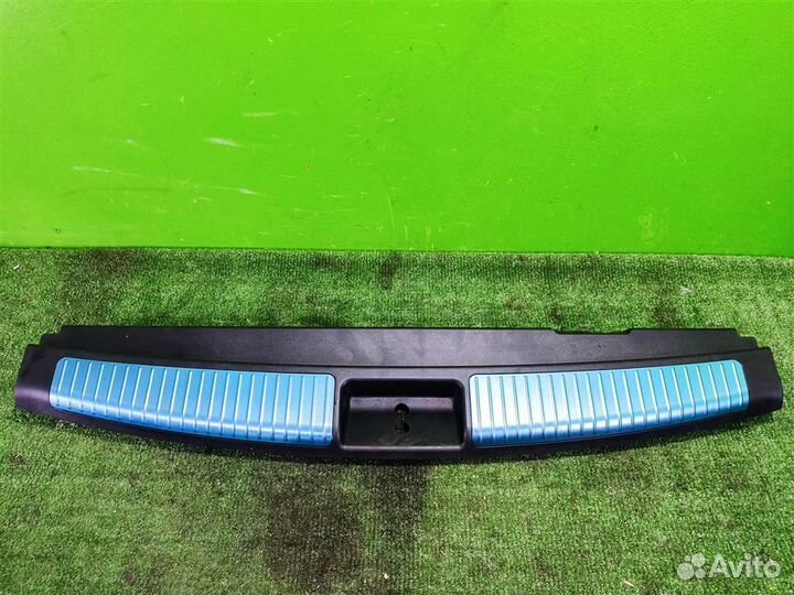 Обшивка задней панели Mercedes Benz ML W164 2007