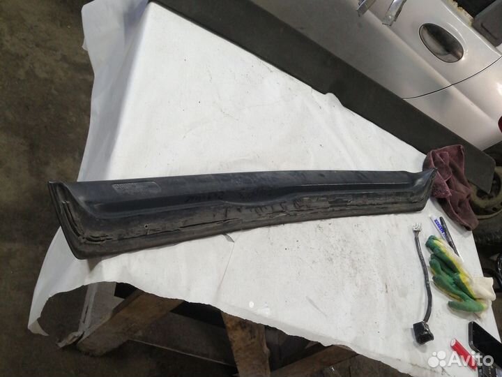 Спойлер крышки багажника golf 3