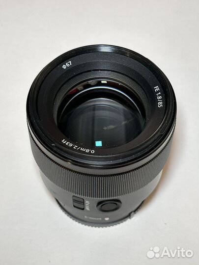 Sony FE 85mm f/1.8