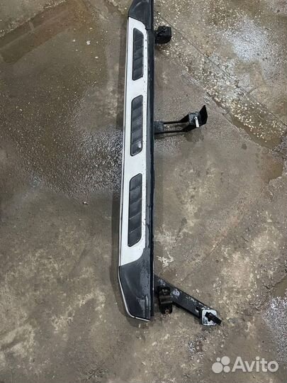 Подножки пороги на toyota rav4