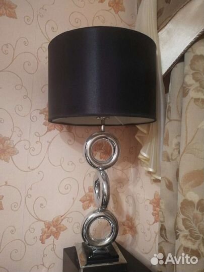 Лампа настольная