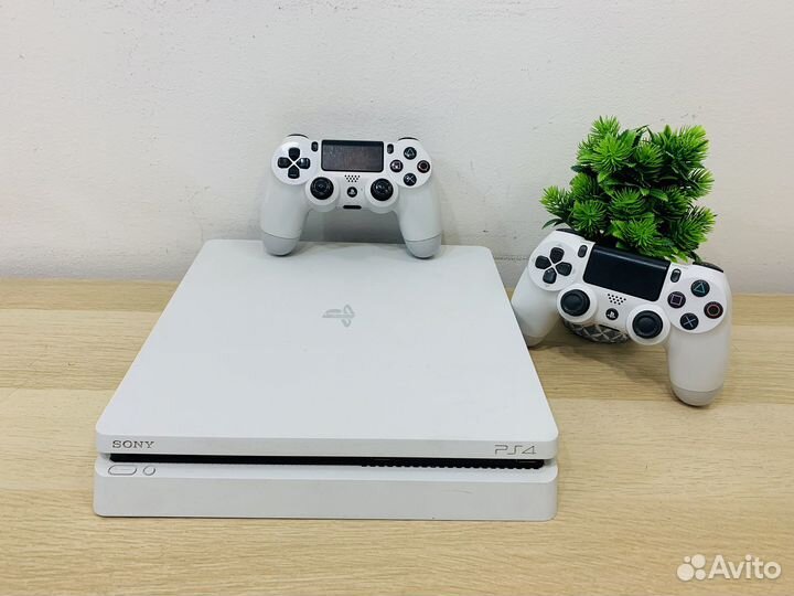 Игровая приставка ps4 Slim