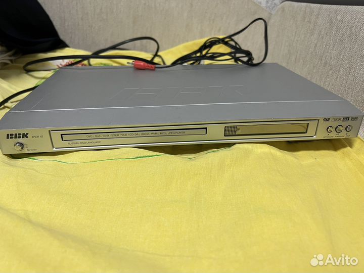DVD плеер BBK