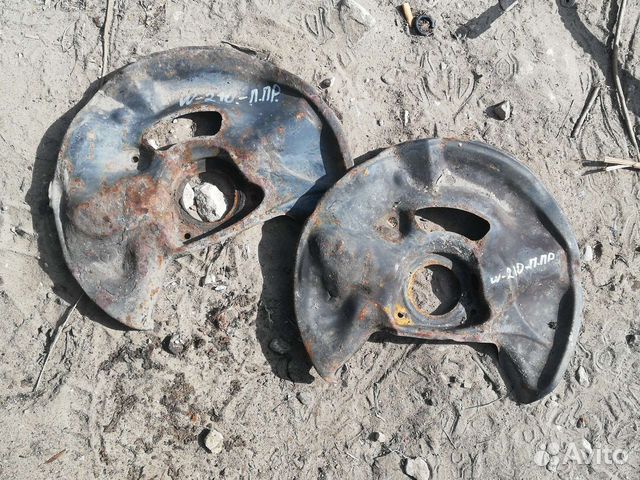 Щит тормозной Мерседес W210