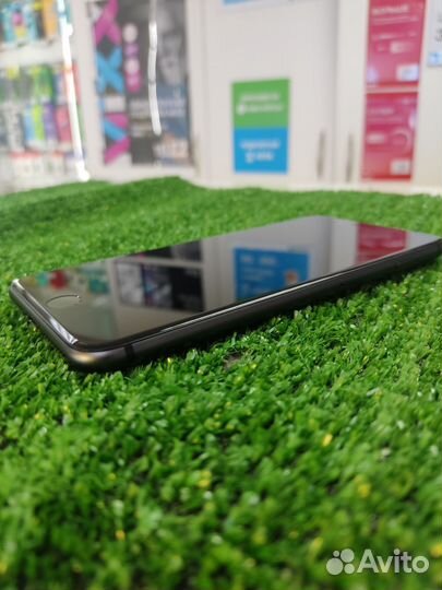 iPhone 8 Plus, 64 ГБ