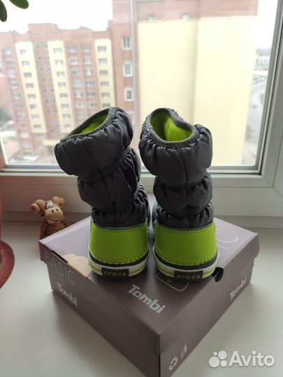 Резиновые сапоги crocs
