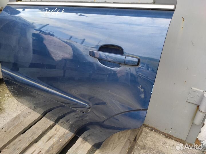 Дверь задняя левая на Opel Zafira B