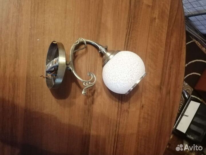 Настенный светильник бра