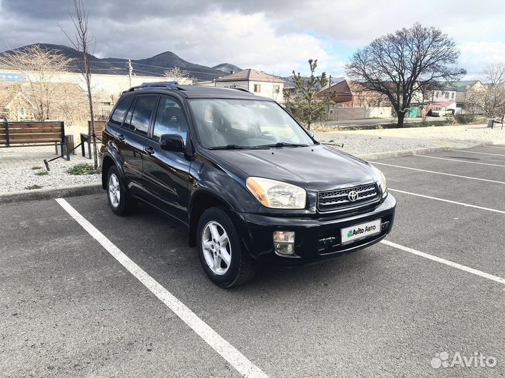 Toyota RAV4 2.0 AT, 2003, 259 000 км