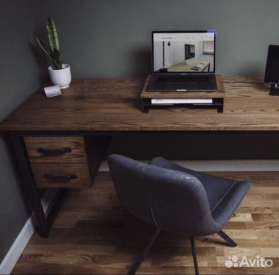 Стол письменный с ящиками
