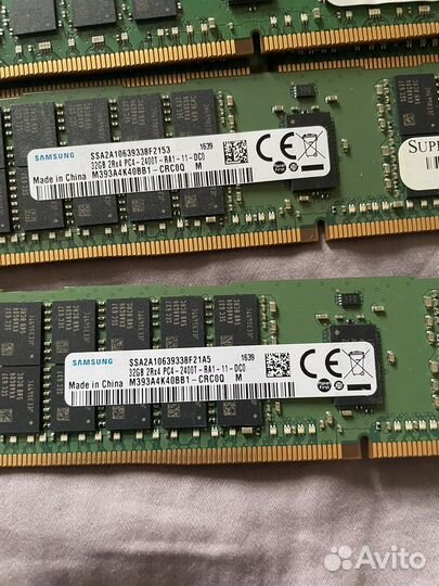 Серверная Samsung 32GB 2Rx4 PC4-2400T-RA1-11-DC0