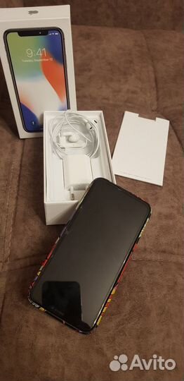Телефон iPhone 10
