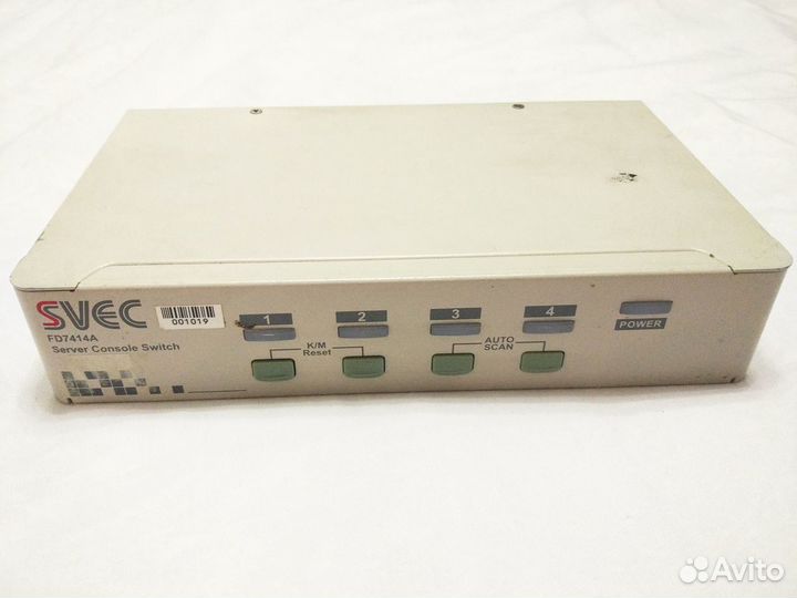 Переключатель клавиатуры и монитора dkvm