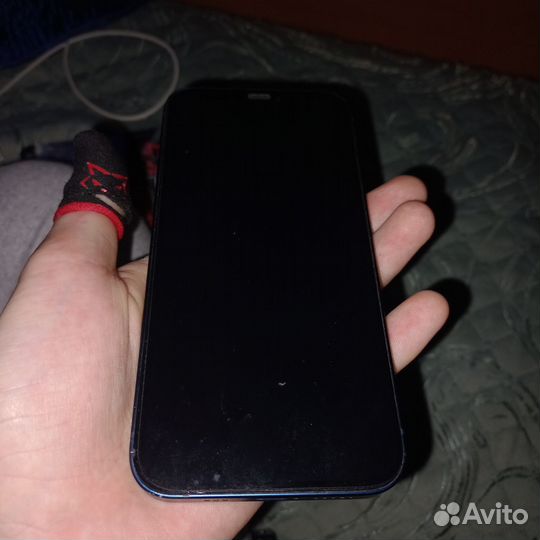 iPhone 12, 64 ГБ