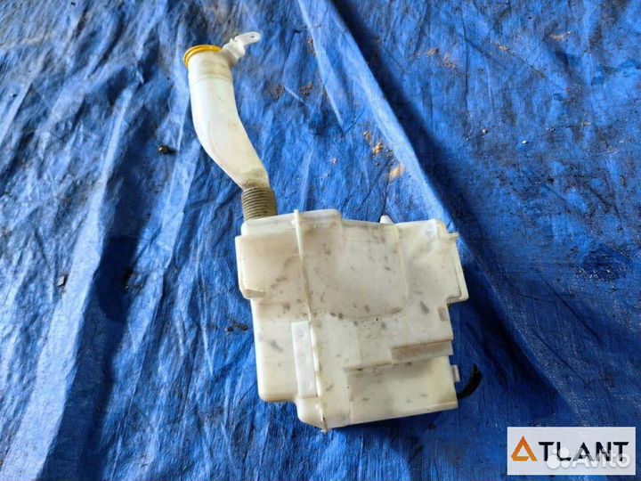 Бачок стеклоомывателя subaru forester