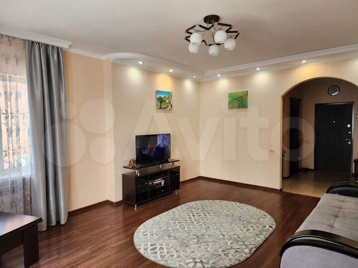 2-к. квартира, 74 м², 5/11 эт.